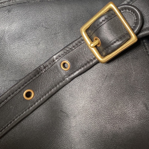 Coach saddle crossbody adjustable front flap closure black gold 2 pockets - Picture 5 of 7